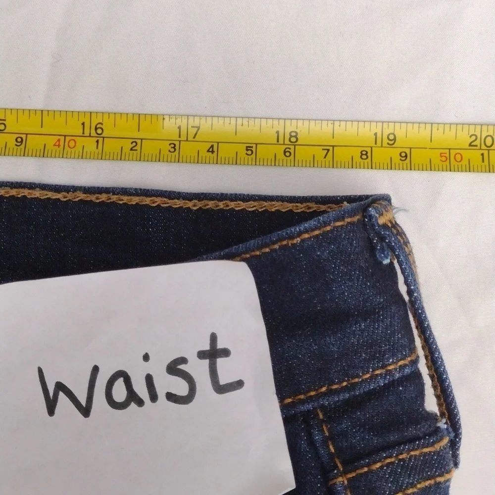 EUC Old Navy Skinny Jeans size 18 Regular - Picture 12 of 15